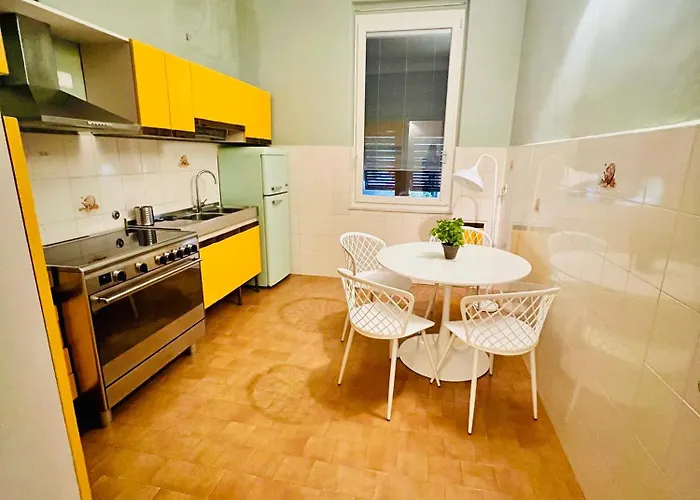 Rossella - 5 Terre Near The Station Apartment